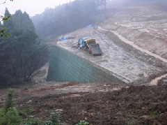 太陽光造成地盛土工事(大分)
