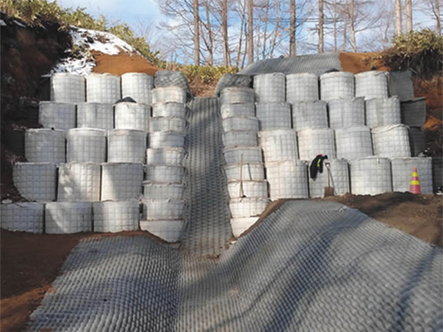 09 円形コンバック®の土留め工施工完了